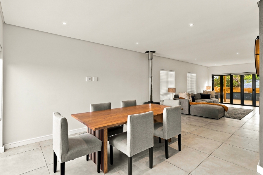 4 Bedroom Property for Sale in Somerset Ridge Western Cape
